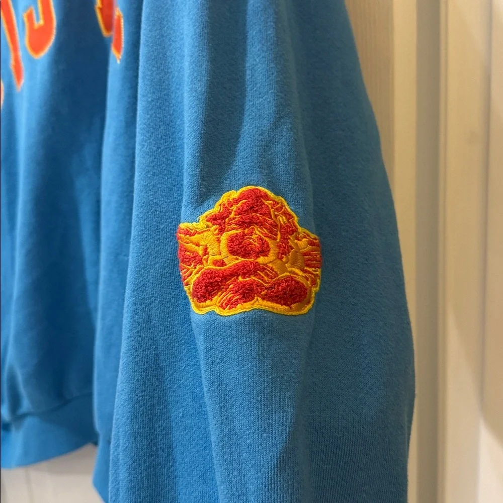 Boys Lie Blue crewneck! Very cozy. Size medium/large - Picture 3 of 4